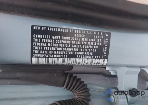 2014 Volkswagen Beetle 2.5L from USA, damaged, VIN 3VW5P7AT5EM807103